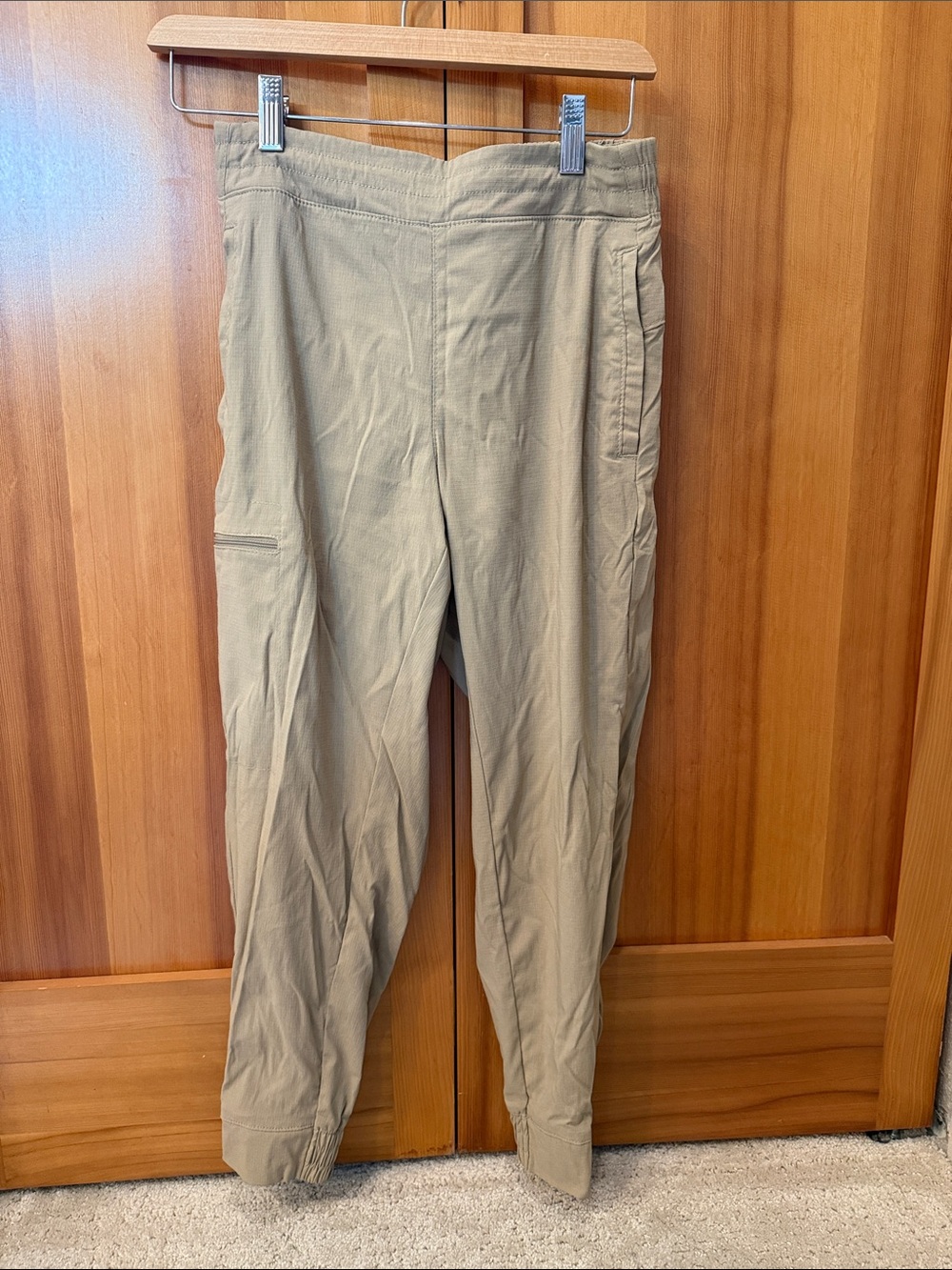 Columbia Men's Tan Chino-Style Casual Pants
